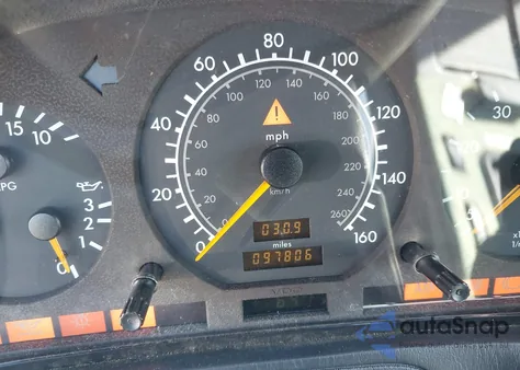 1997 Mercedes-Benz Sl 320 z USA, uszkodzony, nr VIN WDBFA63F5VF154443